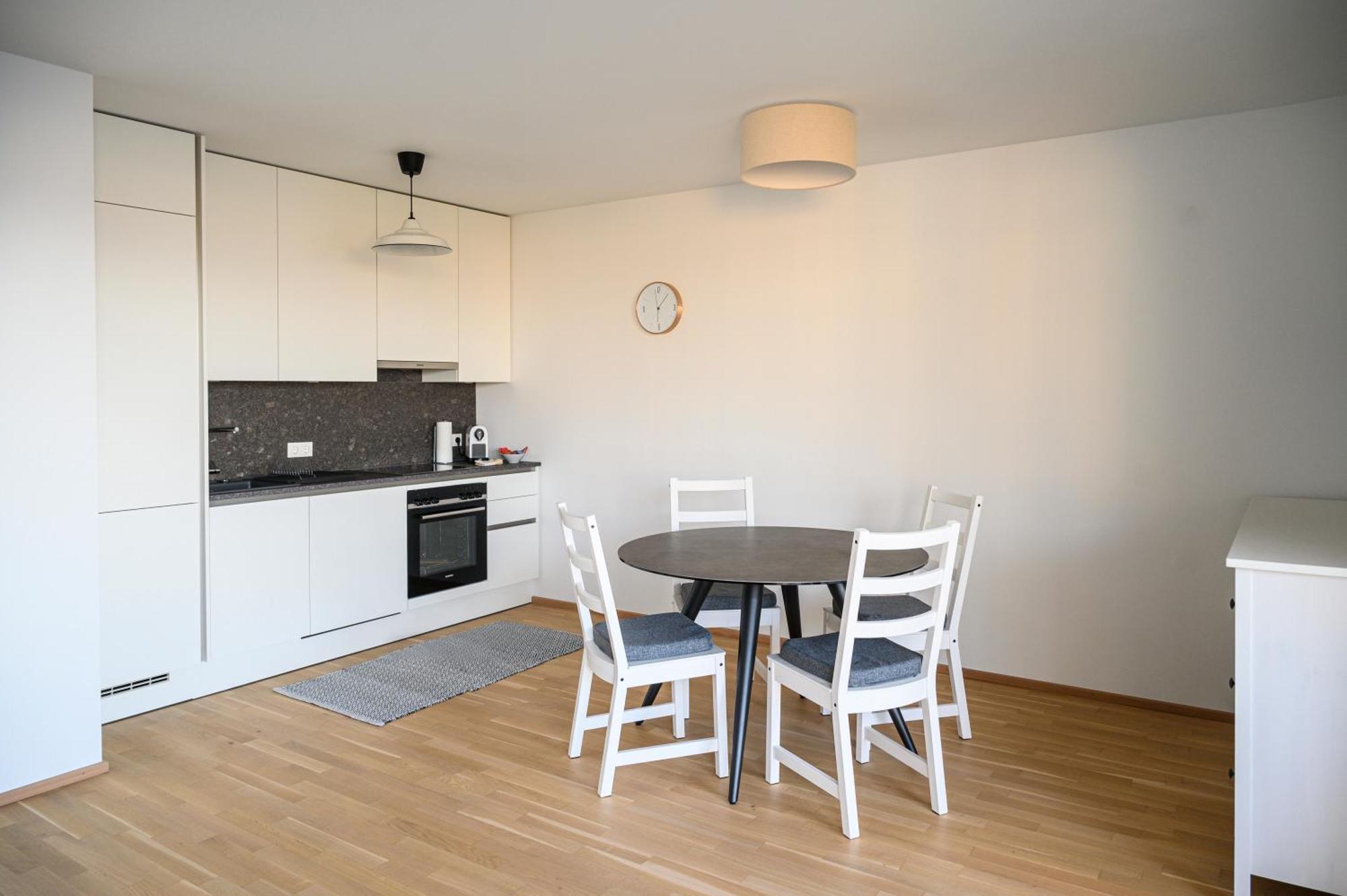 Vienna Sunny Side Up Apartments מראה חיצוני תמונה